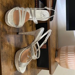 Adrianna Papell Silver Platform Sandal